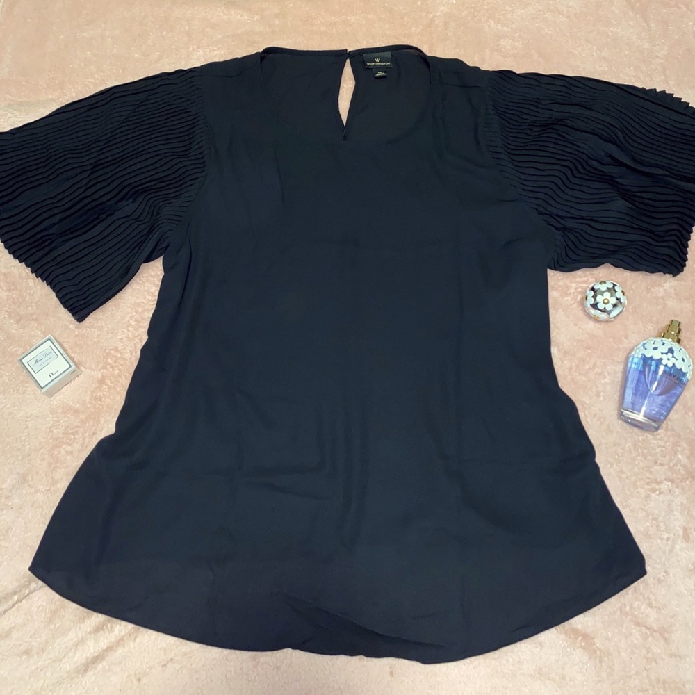 WORTHINGTON Black t-shirt NEW!